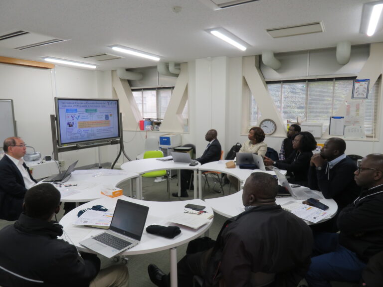 ガーナ大学 山梨大学